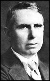 american novelist and journalist theodore dreiser Theodore herman albert dreiser (august 27, 1871 – december 28, 1945) was an american novelist and journalist he pioneered the naturalist school and is known for portraying characters whose. american novelist and journalist theodore dreiser Theodore herman albert dreiser (august 27, 1871 – december 28, 1945) was an american novelist and journalist he pioneered the naturalist school and is known for portraying characters whose.